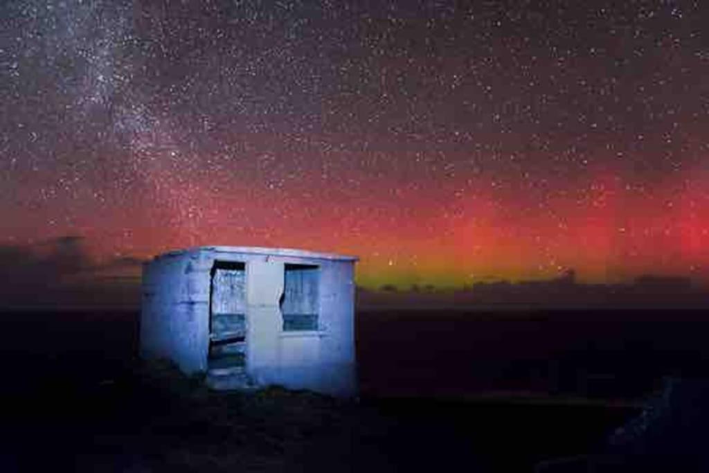 Cosy Portmor Log Cabin- Sea Views, Deck & Relaxation Malin Head Екстер'єр фото